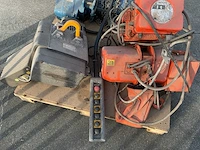 Hitachi en demag bovenloopkraan - afbeelding 2 van  5