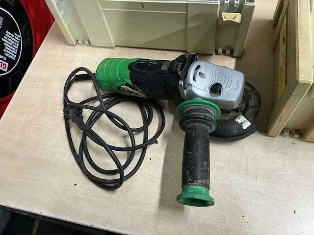 Hitachi haakse slijpmachine - afbeelding 1 van  5