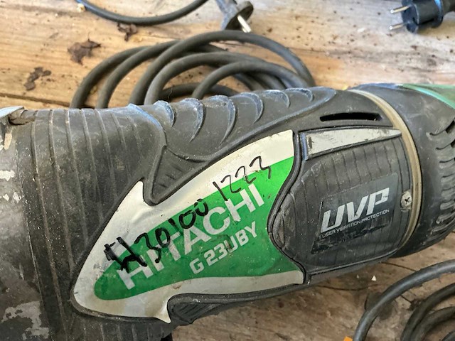 Hitachi haakse slijpmachine - afbeelding 1 van  4