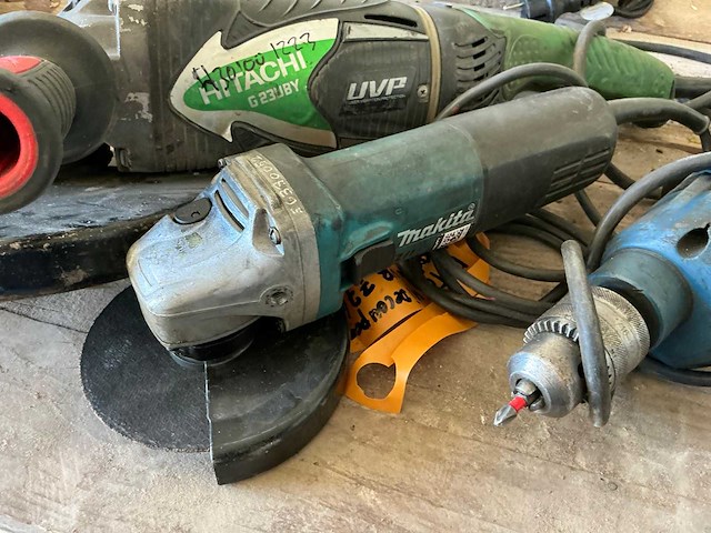 Hitachi haakse slijpmachine - afbeelding 2 van  4