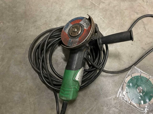 Hitachi haakse slijpmachine - afbeelding 4 van  4