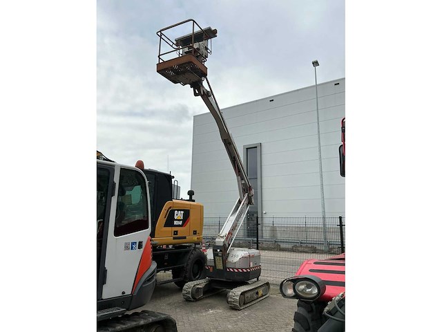 Hitachi hx64b knikarm hoogwerker - afbeelding 6 van  12