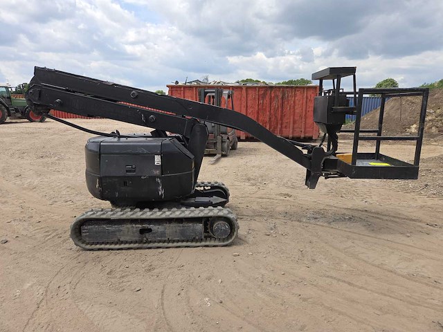 Hitachi hx64b knikarm hoogwerker - afbeelding 2 van  8