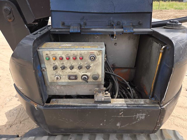 Hitachi hx64b knikarm hoogwerker - afbeelding 5 van  8