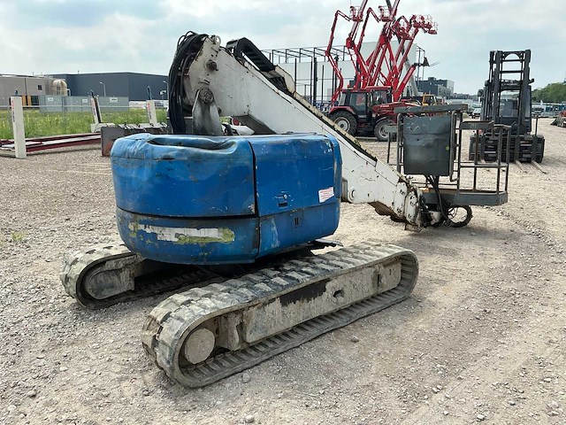 Hitachi hx99b telescoop hoogwerker - afbeelding 10 van  15