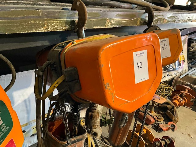 Hitachi ketting takel - afbeelding 1 van  5