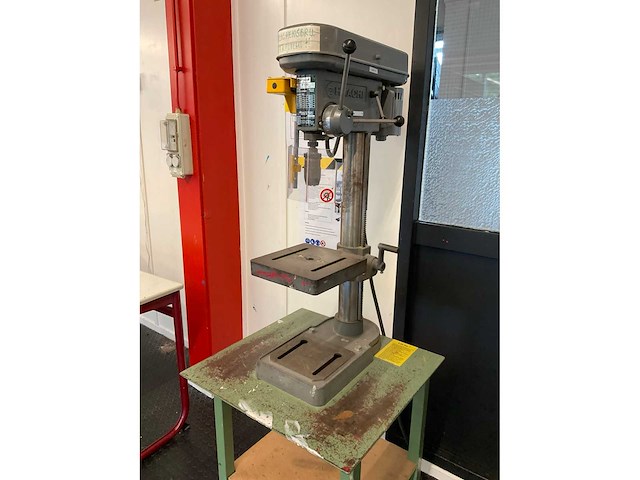 Hitachi koki b13s kolomboormachine op onderstel - afbeelding 2 van  8