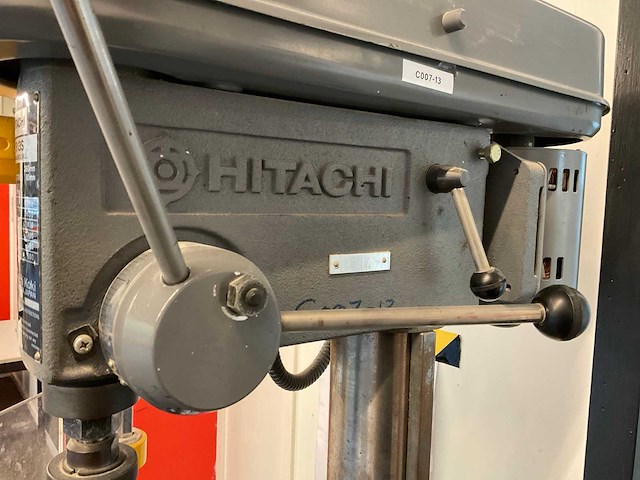 Hitachi koki b13s kolomboormachine op onderstel - afbeelding 7 van  8