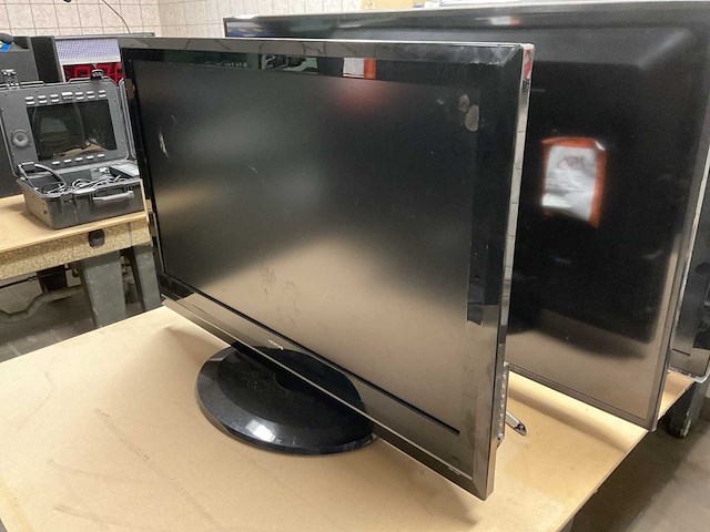Hitachi l42x02a lcd televisie - afbeelding 2 van  8