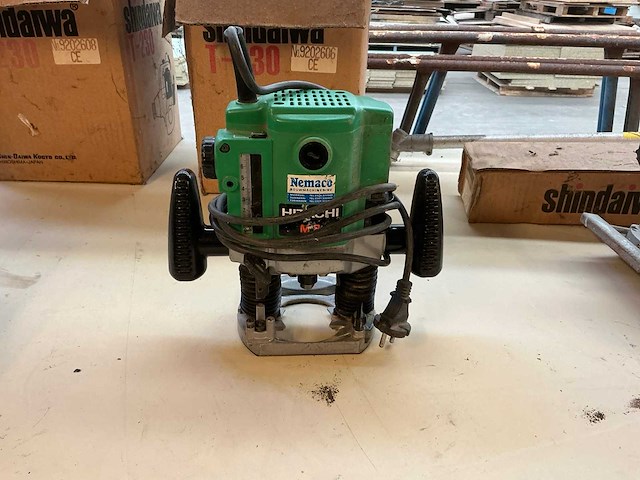 Hitachi m8 bovenfrees - afbeelding 1 van  3
