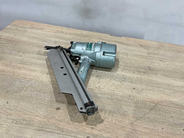 Hitachi nr83aa pneumatische tacker - afbeelding 1 van  8