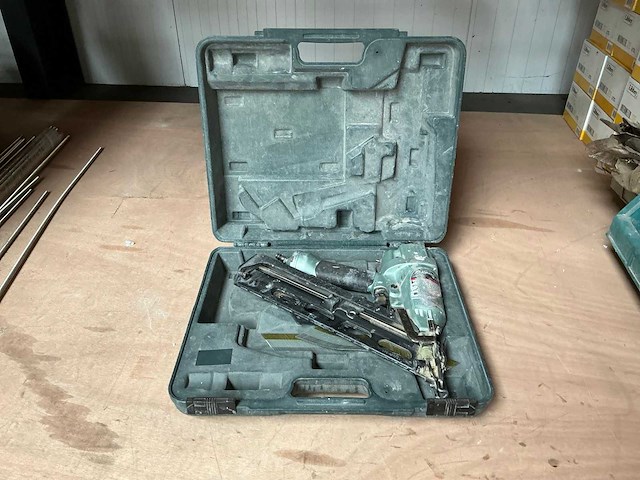Hitachi nt 65ma4(s) pneumatische tacker - afbeelding 1 van  3