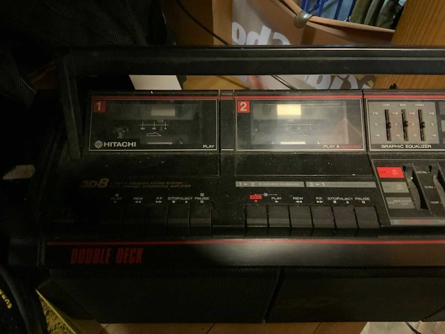 Hitachi radio draagbaar vintage - afbeelding 3 van  4