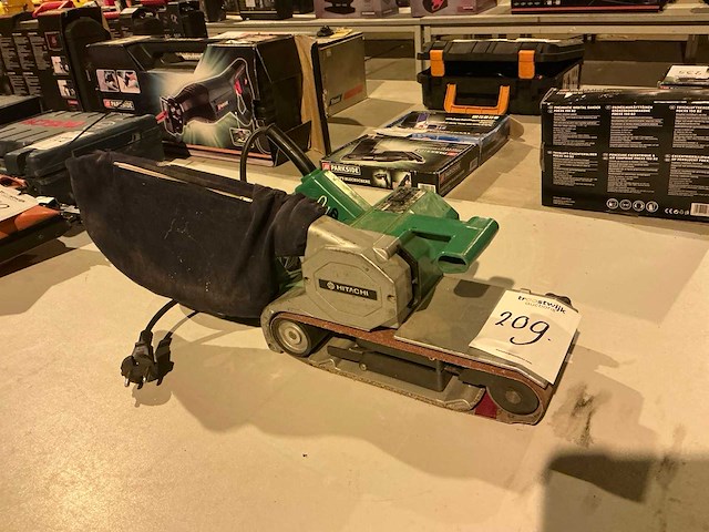 Hitachi sb10t bandschuurmachine - afbeelding 1 van  3