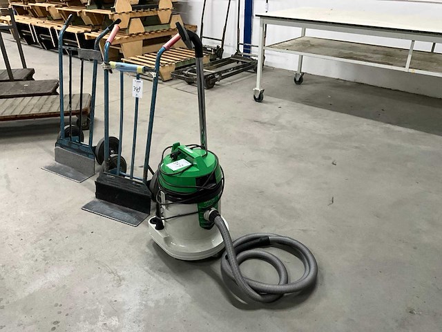 Hitachi wde 1200m industriële stofzuiger - afbeelding 2 van  3