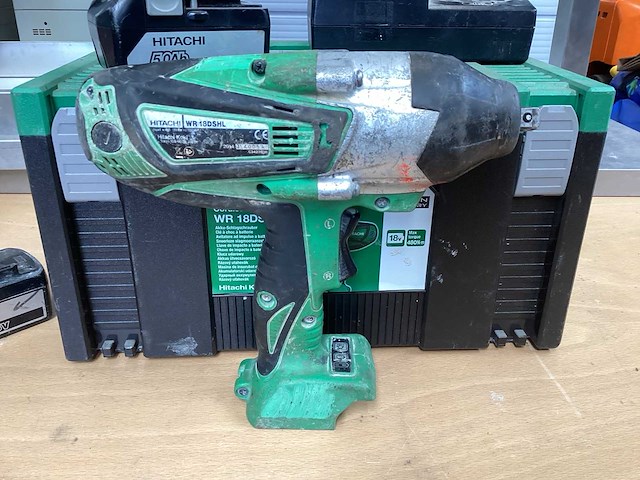 Hitachi wr 18dshl slagmoersleutel 1/2” incl. 2x bsl 1850 accu’s + uc 18yfsl acculader + koffer - afbeelding 5 van  10