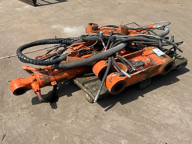 Hitachi zaxis 210 graafmachine onderdelen - afbeelding 1 van  4