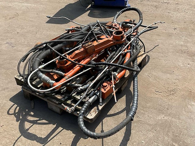 Hitachi zaxis 210 graafmachine onderdelen - afbeelding 4 van  4