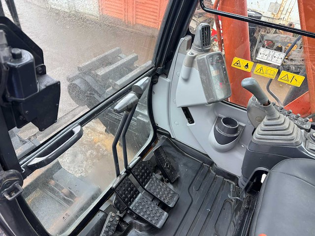 Hitachi zx70 amfibische graafmachine 355 uur - afbeelding 6 van  10