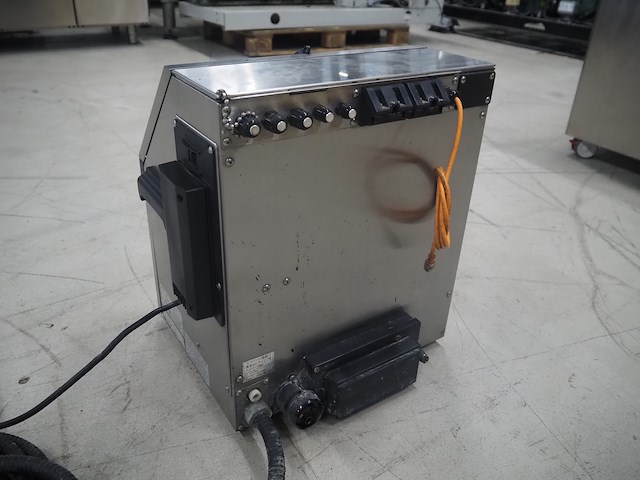 Hitachi - afbeelding 4 van  8