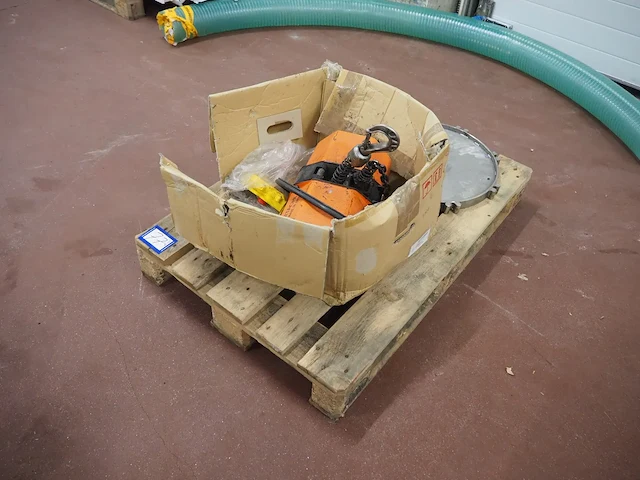 Hitachi - afbeelding 2 van  7