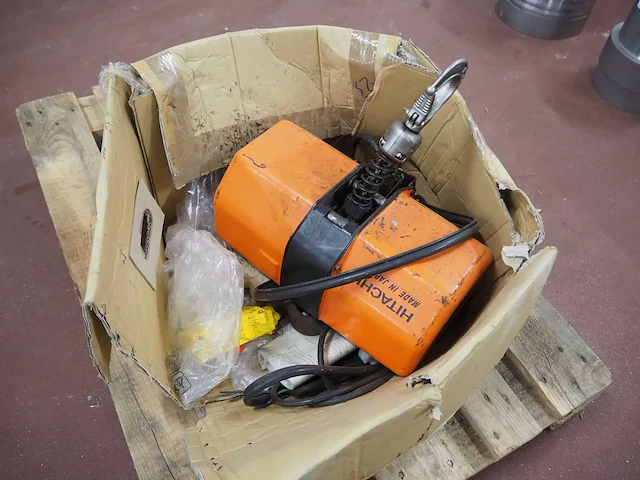 Hitachi - afbeelding 3 van  7