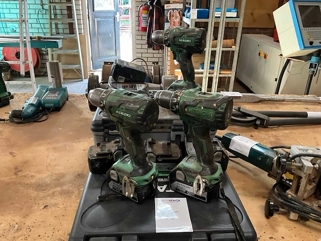 Hitachi/hikoki schroefboormachine (3x) - afbeelding 1 van  9