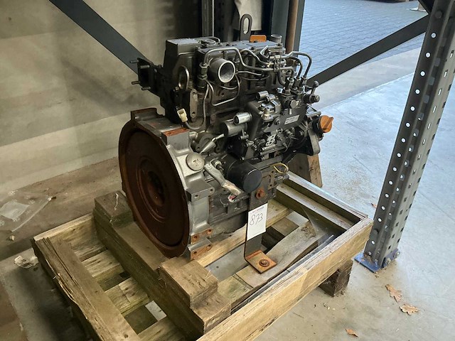 Hitachi/yanmar 3tnv76-nhb dieselmotor - afbeelding 5 van  10