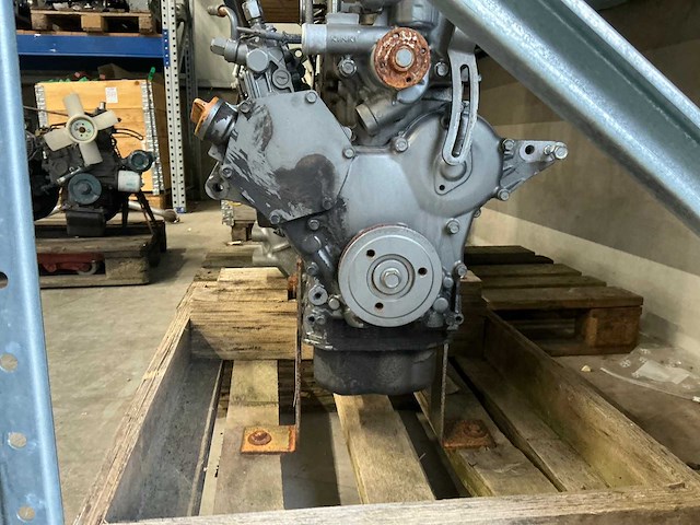 Hitachi/yanmar 3tnv76-nhb dieselmotor - afbeelding 7 van  10