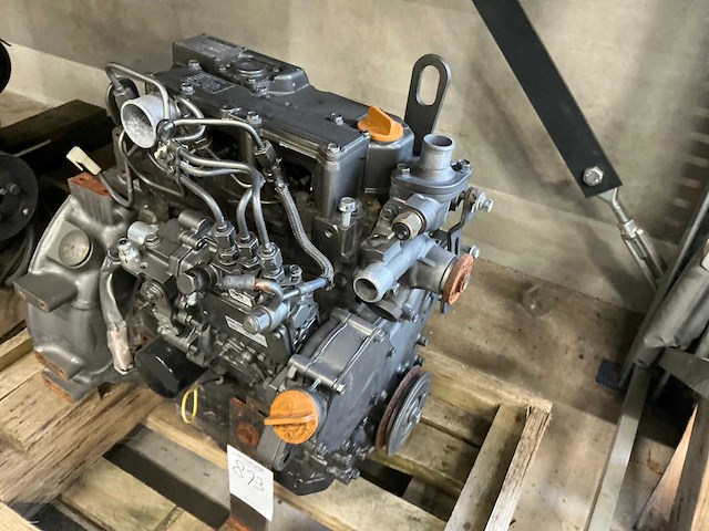 Hitachi/yanmar 3tnv76-nhb dieselmotor - afbeelding 8 van  10