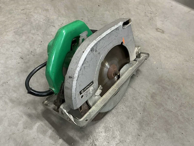 Hitatchi 235mm cirkelzaagmachine - afbeelding 1 van  5