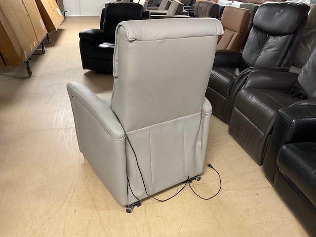 Hjort elektrische relax fauteuil - afbeelding 2 van  10
