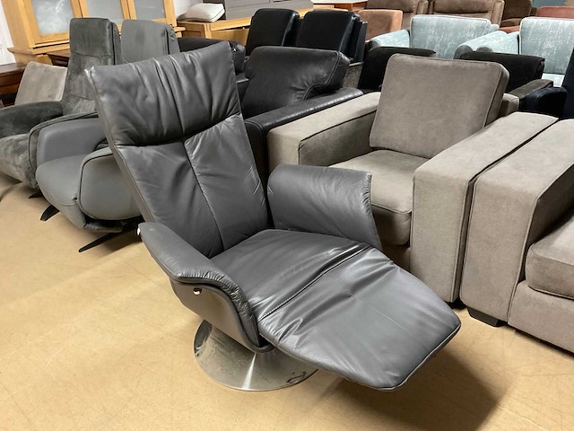 Hjort knudsen lederen draaifauteuil - afbeelding 12 van  12
