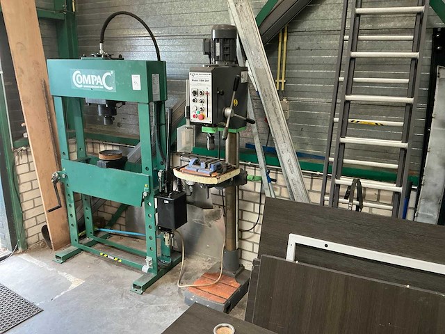 Hm machinery sbm-28f kolomboormachine - afbeelding 1 van  9
