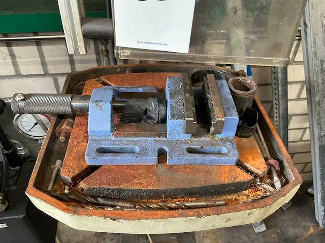 Hm machinery sbm-28f kolomboormachine - afbeelding 2 van  6