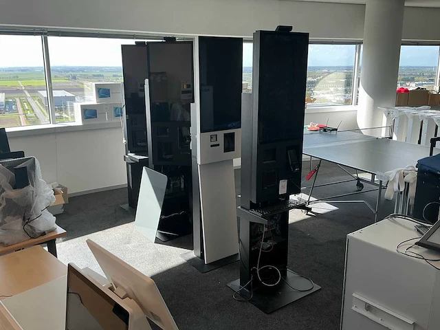 H@nd essence zelfservice kiosk (4x) - afbeelding 1 van  18