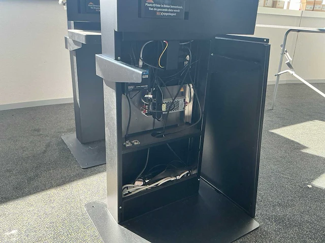 H@nd essence zelfservice kiosk (4x) - afbeelding 15 van  18