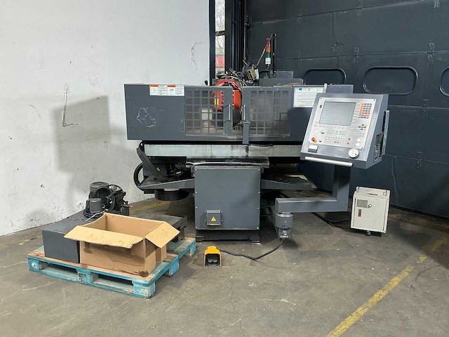 Ho chun - hu-1250ah - cnc milling machine - 2015 - afbeelding 6 van  13