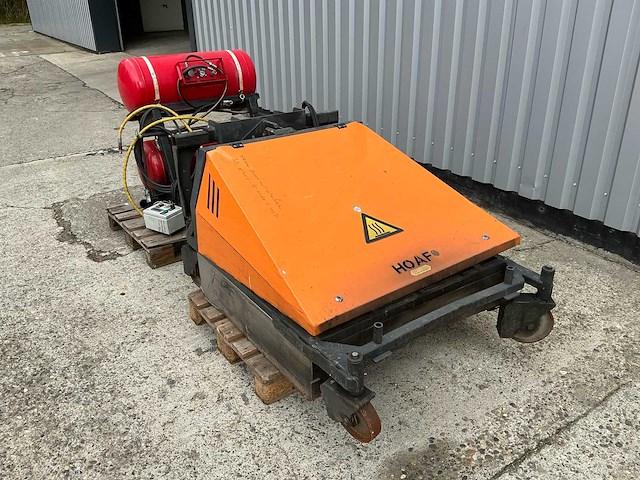 Hoaf hgw 001 thermische onkruidbestrijder met avant opname en 2 × 85 liter lpg-installatie - afbeelding 10 van  17