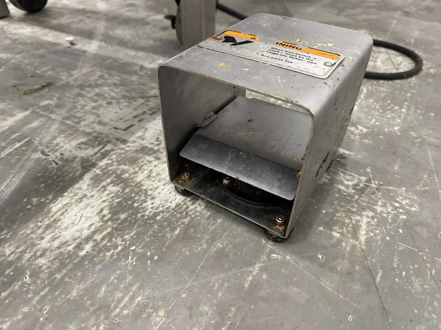 Hobart - 4246hd - vleesvermaler - afbeelding 8 van  12