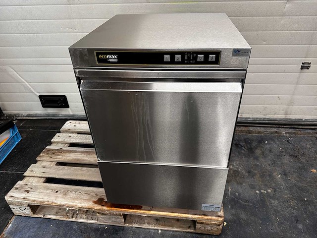 Hobart - ecomax502-10 - korvenvaatwasmachine - afbeelding 1 van  5