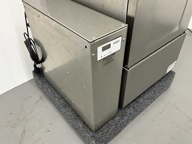 Hobart - gc10-a - glazenspoelmachine met osmose - afbeelding 9 van  10