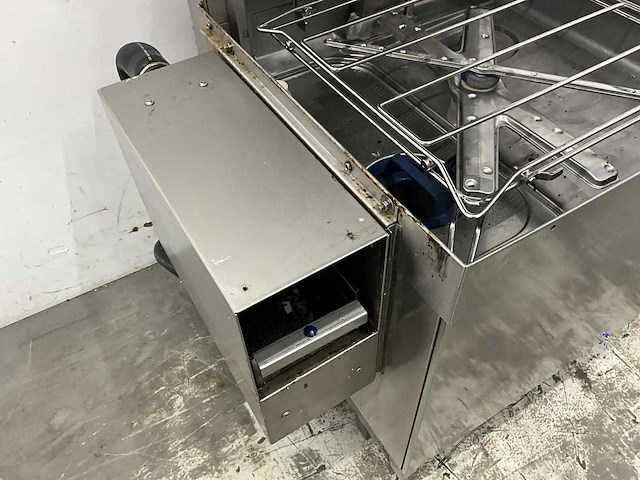 Hobart - premax - korvenvaatwasmachine - afbeelding 5 van  11
