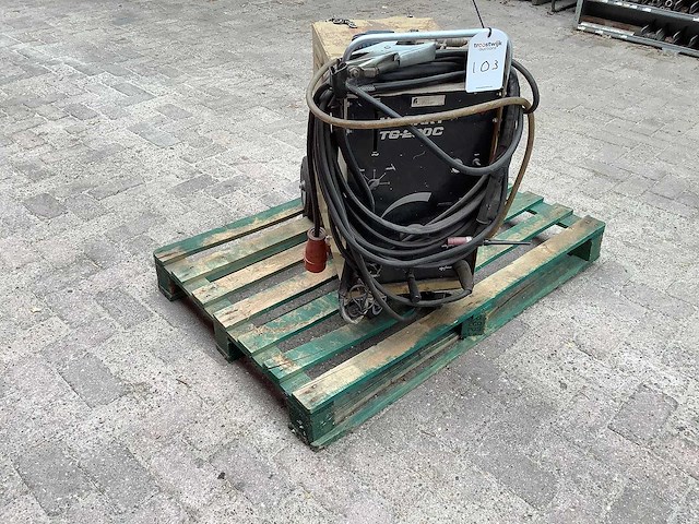 Hobart - tg-2000 - tig-lasmachine - afbeelding 2 van  6