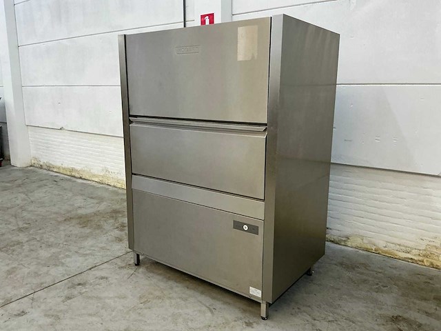 Hobart - upt-ghn - krattenwasmachine pottenwasser - afbeelding 1 van  4