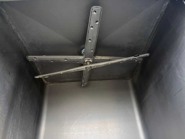 Hobart - uxl 10 - krattenwasmachine - afbeelding 2 van  5