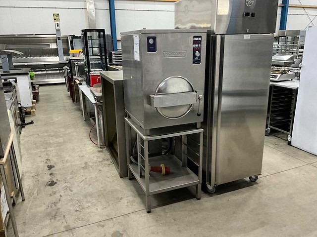 Hobart 304g hogedruk oven - afbeelding 1 van  10