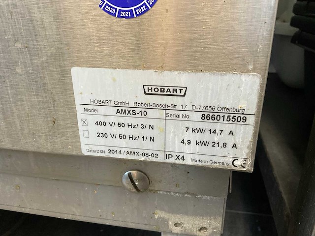 Hobart amxs-10 korvenvaatwasmachine met aan- en afvoertafel - afbeelding 2 van  5