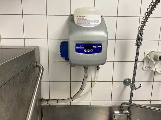 Hobart amxs-10b korvenvaatwasmachine - afbeelding 7 van  11