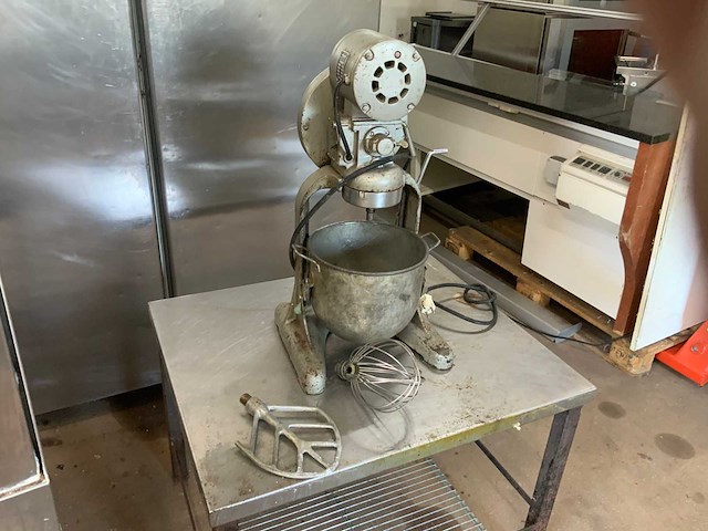 Hobart ce 100 keukenmachines & mixers planeetmenger / gehaktmolen incl, accessoires - afbeelding 1 van  5